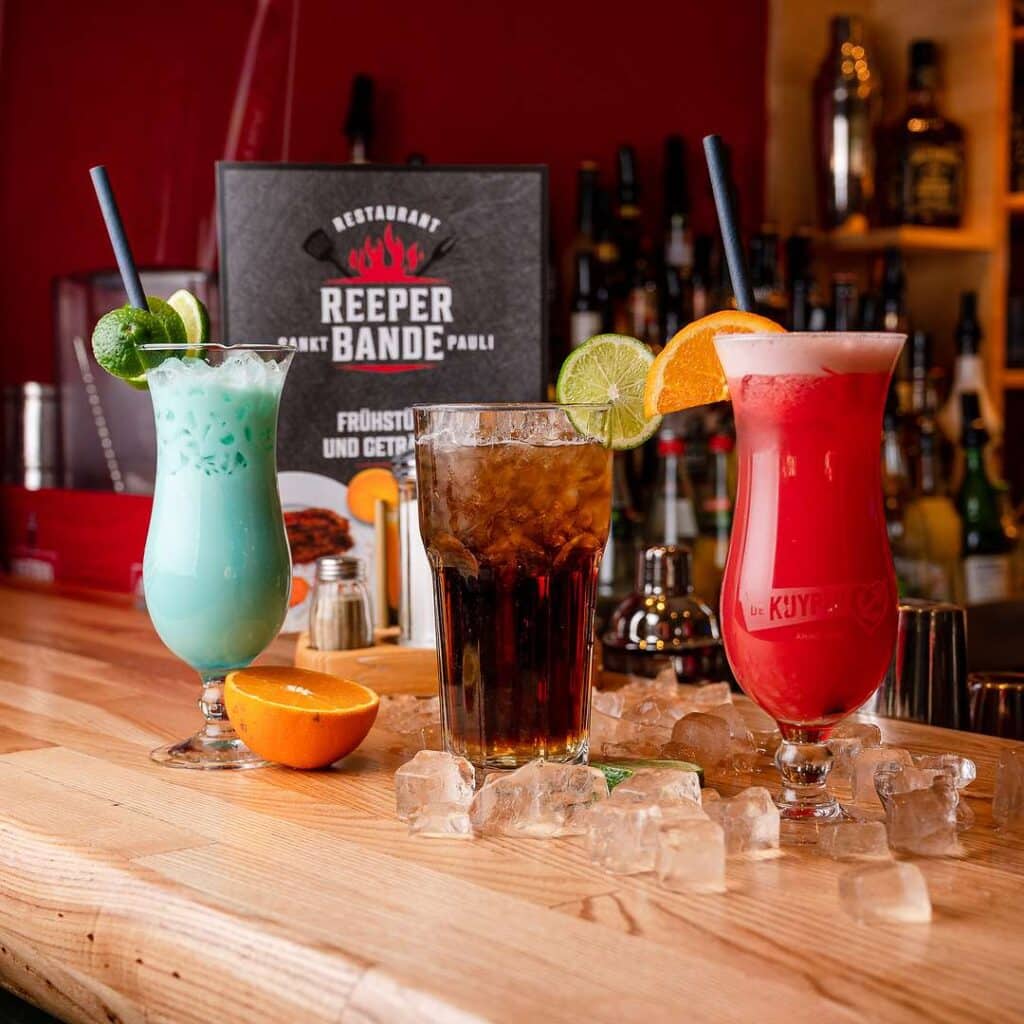 Cocktails von der Bar der Reeperbande